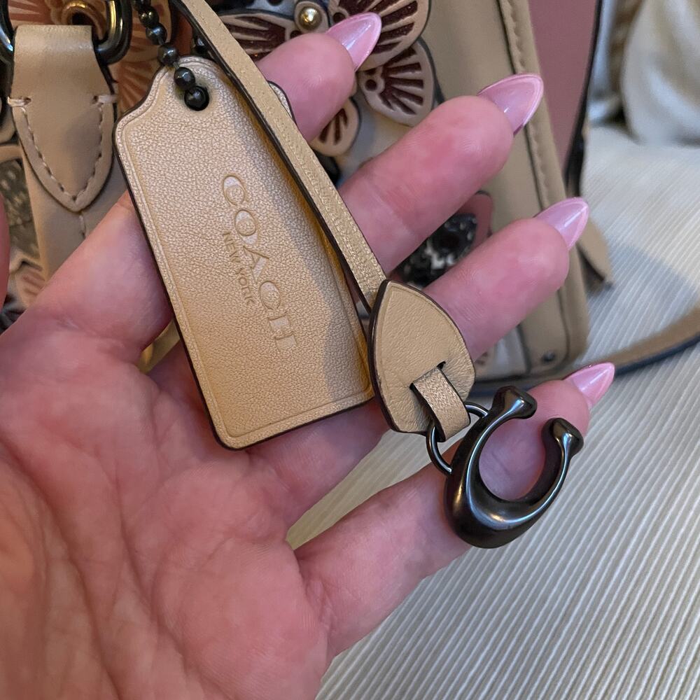 Rare Coach Dreamer Butterfly Appliqué Satchel 69553 | Snakeskin Collectible - Picture 10 of 14